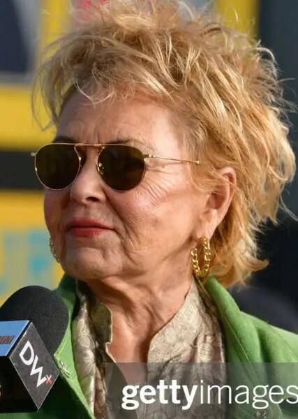 Roseanne Barr photo
