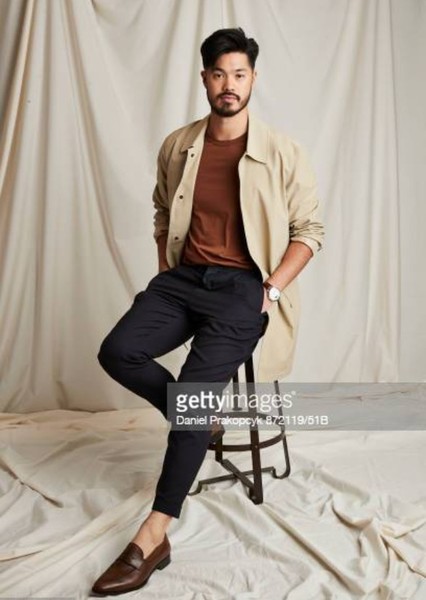 Ross Butler photo
