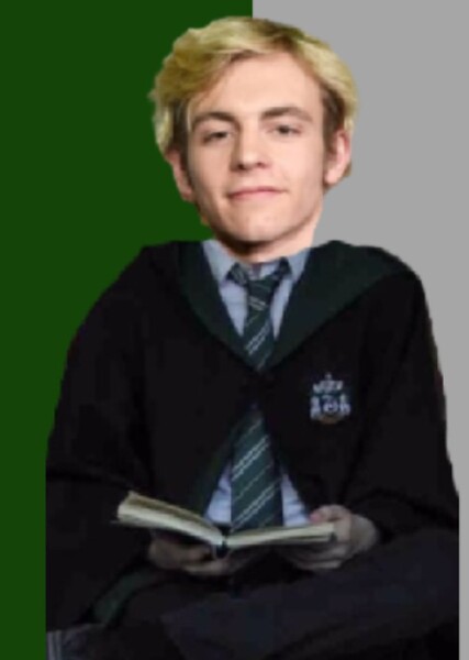 Ross Lynch photo