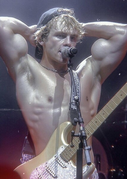 Ross Lynch
