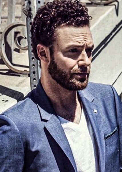 Ross Marquand photo