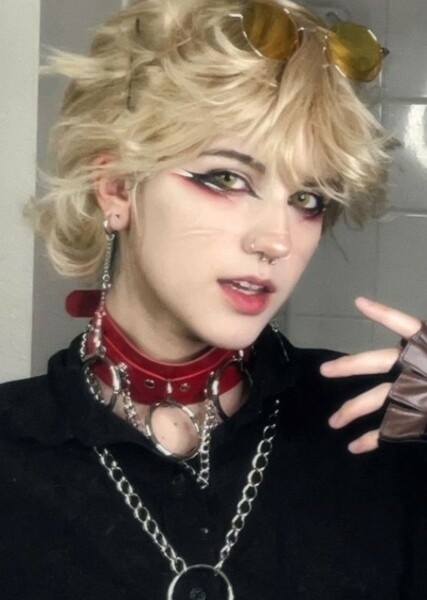 Rowan (@ROWSLEET) photo