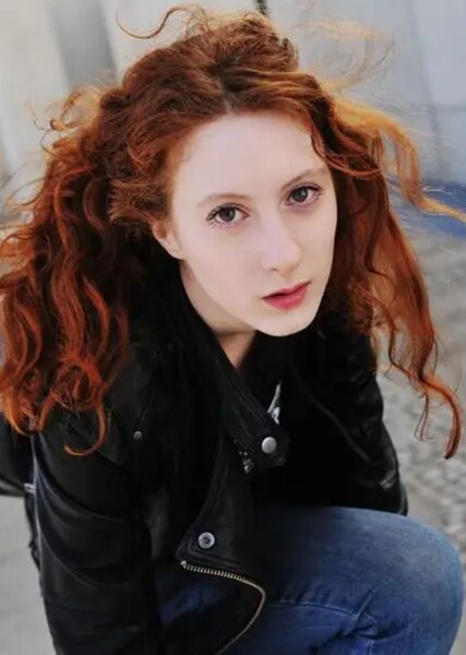 Roxane Duran photo