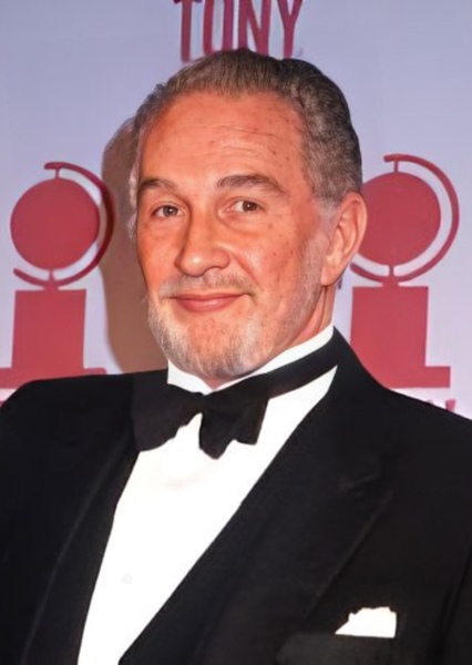 Roy Dotrice photo