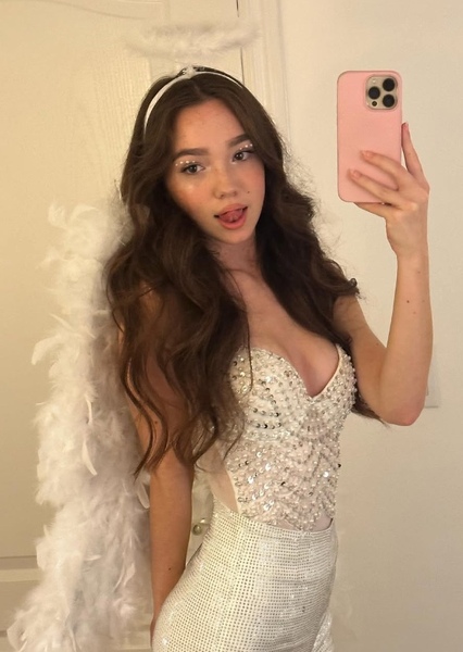 Ruby Jay photo