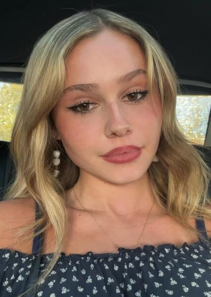 Ruby Rose Turner photo