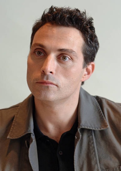 Rufus Sewell photo