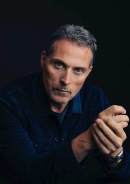 Rufus Sewell photo