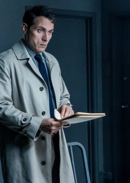 Rufus Sewell photo