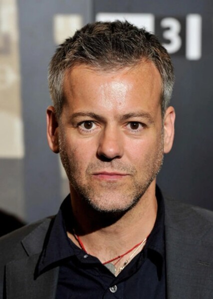 Rupert Graves