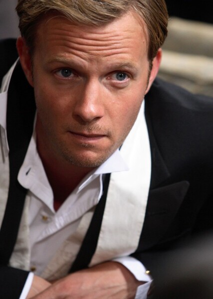 Rupert Penry-Jones photo