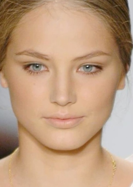 Ruslana Korshunova photo