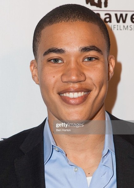 Russell Curry photo