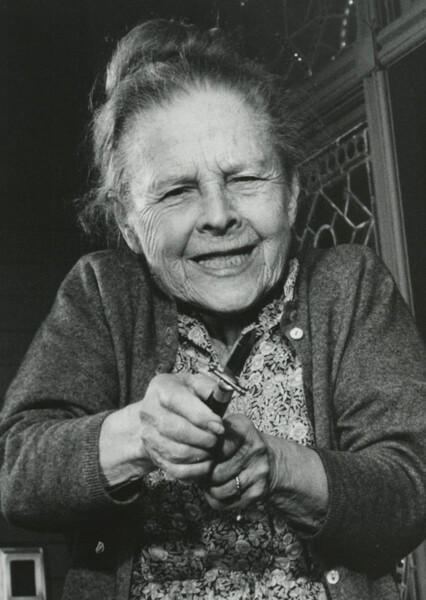 Ruth Gordon photo