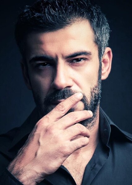 Ruzgar Aksoy photo