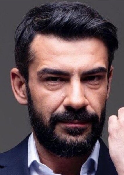 Ruzgar Aksoy photo