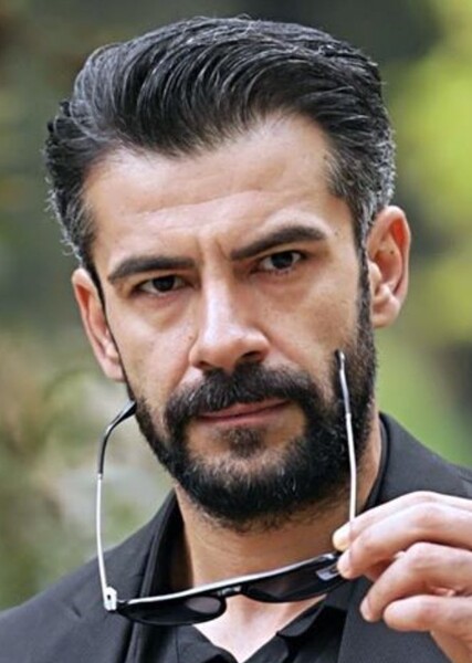 Ruzgar Aksoy photo