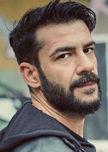 Ruzgar Aksoy photo