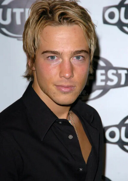 Ryan Carnes photo
