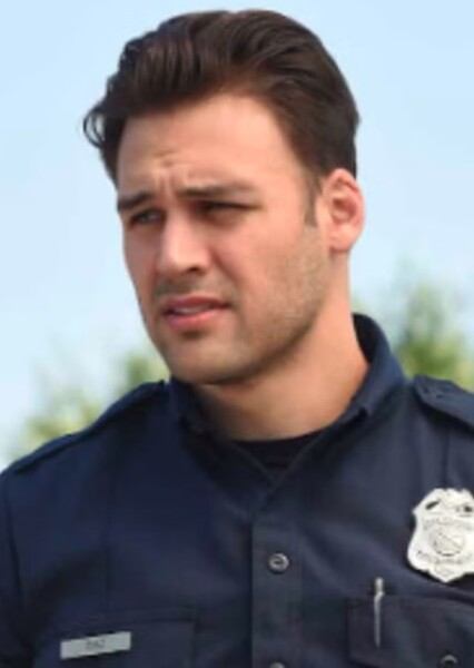 Ryan Guzman photo