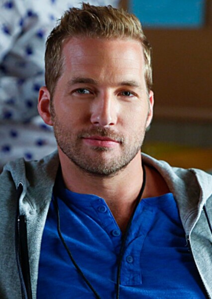 Ryan Hansen photo
