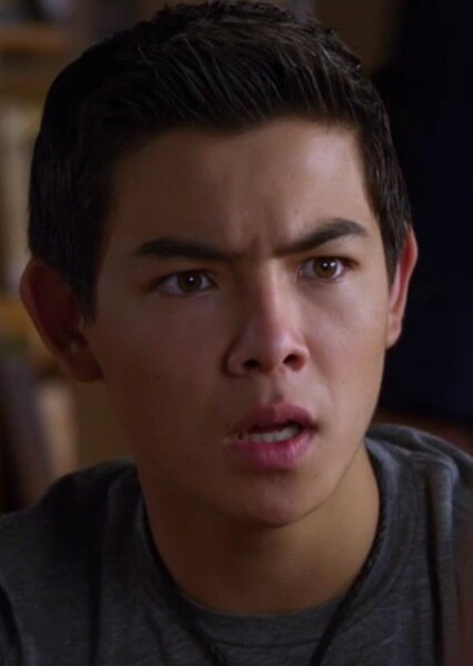 Ryan Potter photo