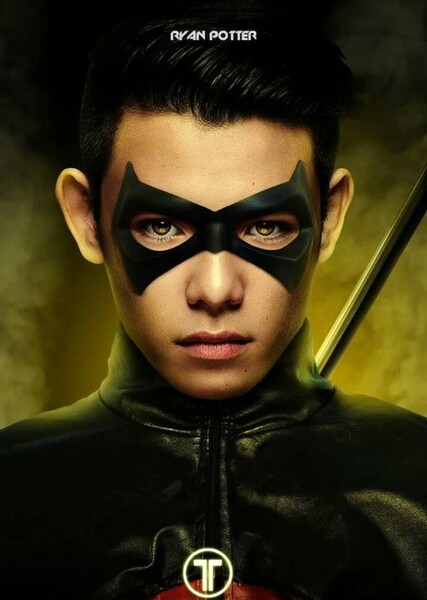 Ryan Potter photo