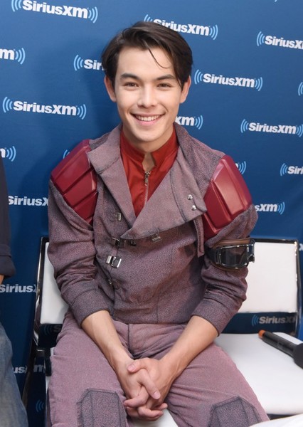 Ryan Potter photo