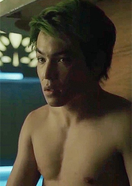 Ryan Potter photo