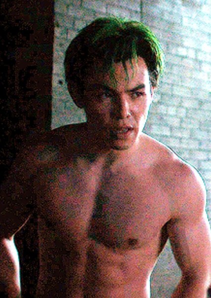 Ryan Potter photo