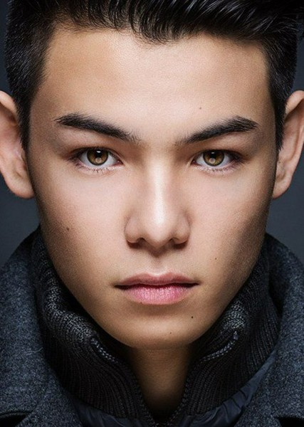 Ryan Potter photo