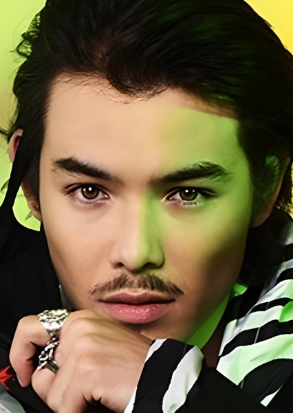 Ryan Potter photo
