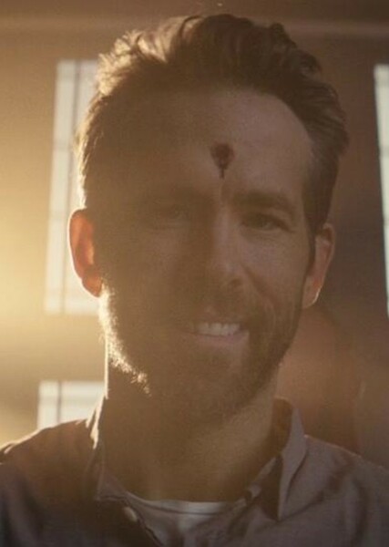 Ryan Reynolds photo