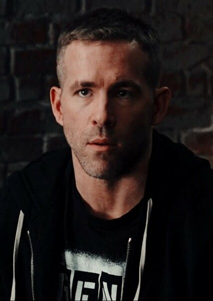 Ryan Reynolds photo