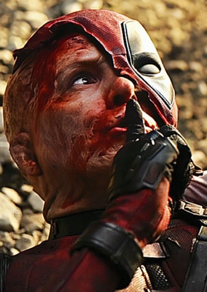 Ryan Reynolds photo
