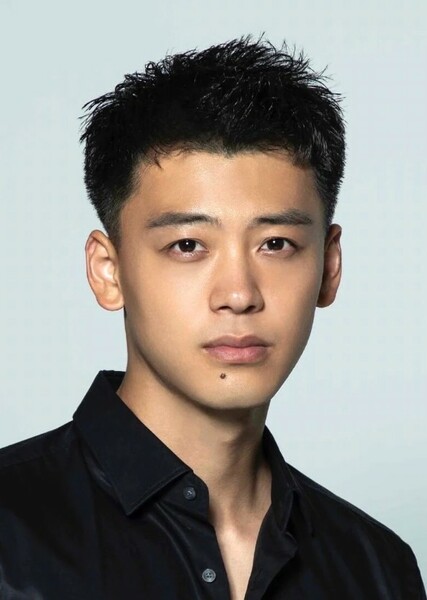 Ryoma Takeuchi photo