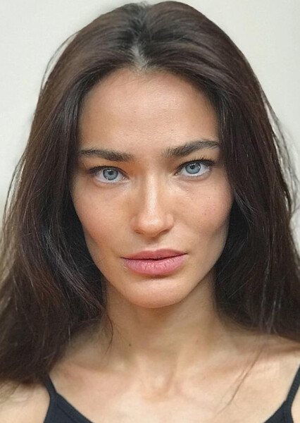 Saadet Aksoy photo