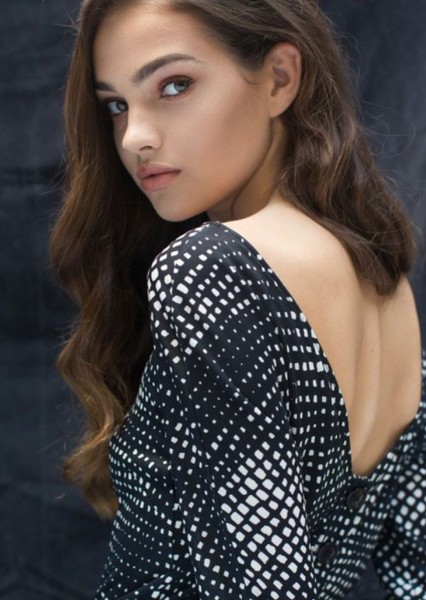 Sabine Van De Klok photo