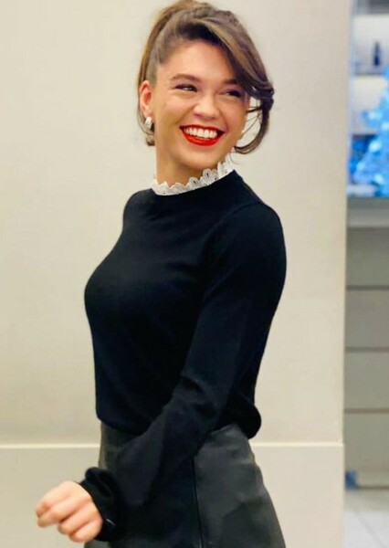 Sabrina Bartlett photo