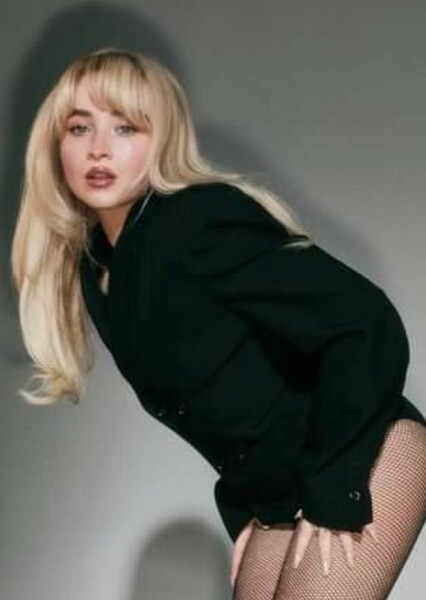 Sabrina Carpenter photo