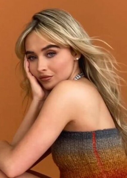 Sabrina Carpenter photo