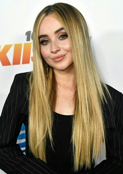 Sabrina Carpenter photo