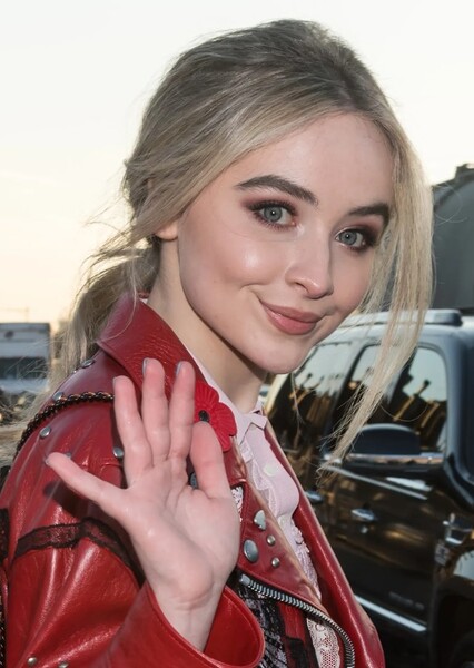 Sabrina Carpenter photo