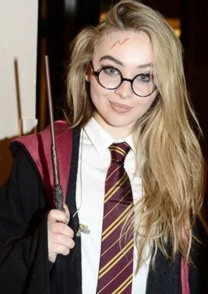 Sabrina Carpenter photo