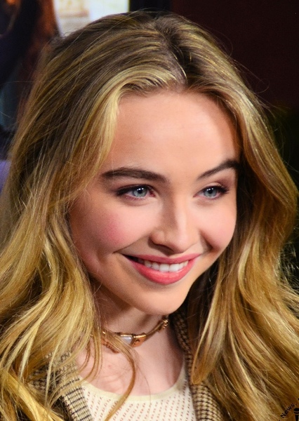 Sabrina Carpenter photo