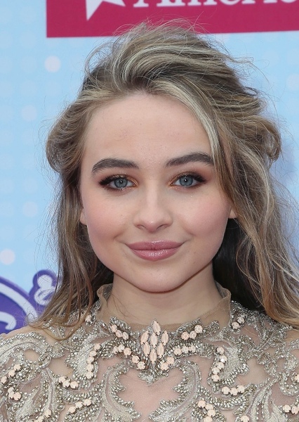 Sabrina Carpenter photo