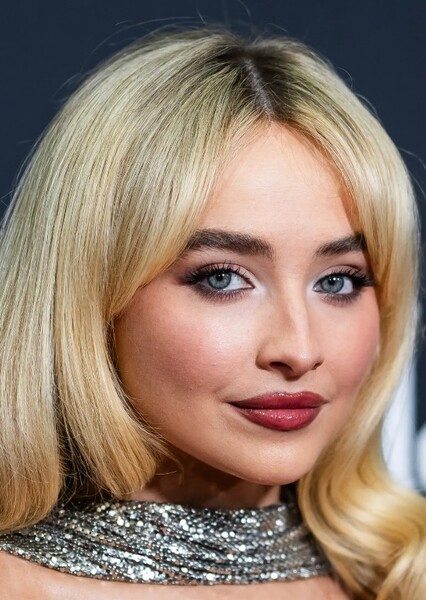 Sabrina Carpenter photo
