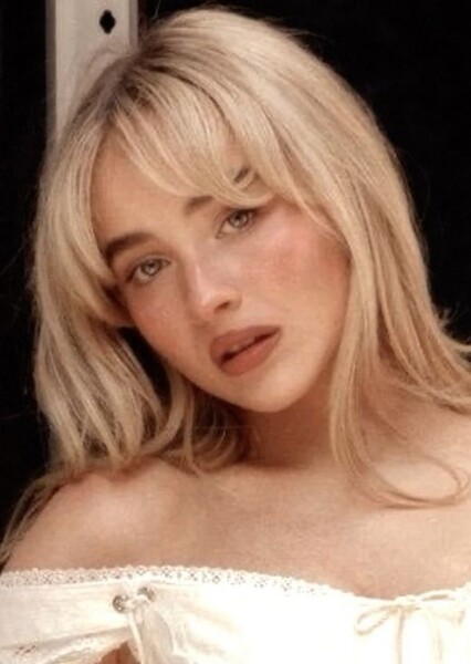 Sabrina Carpenter photo