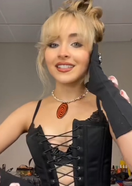 Sabrina Carpenter