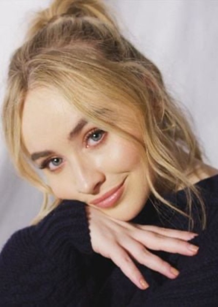 Sabrina Carpenter photo